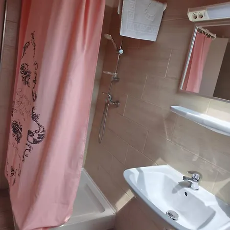 Leveleki Eszter Ueduelo 3*