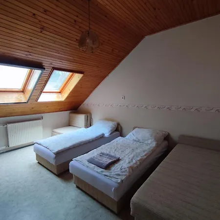 B&B Leveleki Eszter Ueduelo